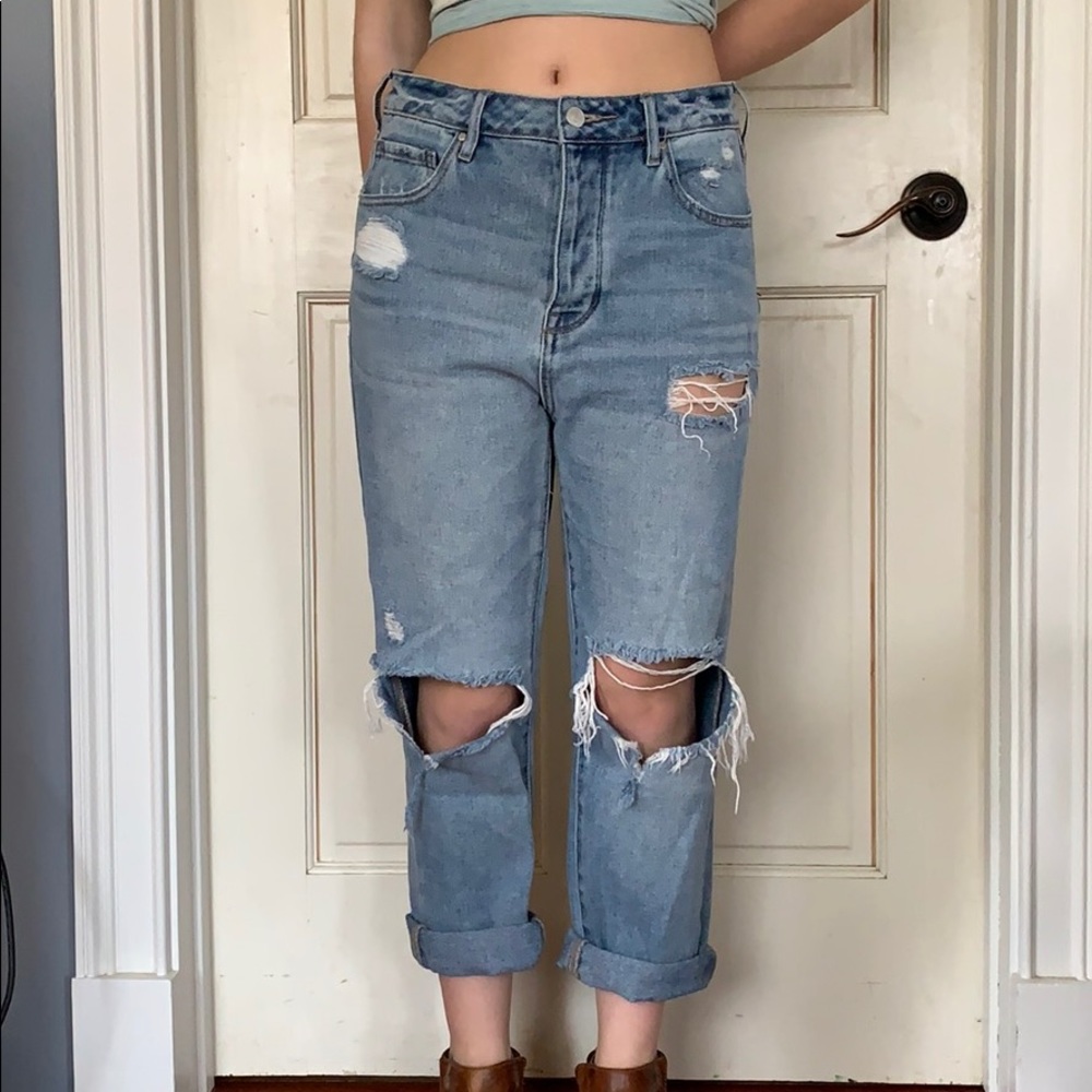 Packing Ripped Mom Jeans Size 27 - Picture 8 of 8